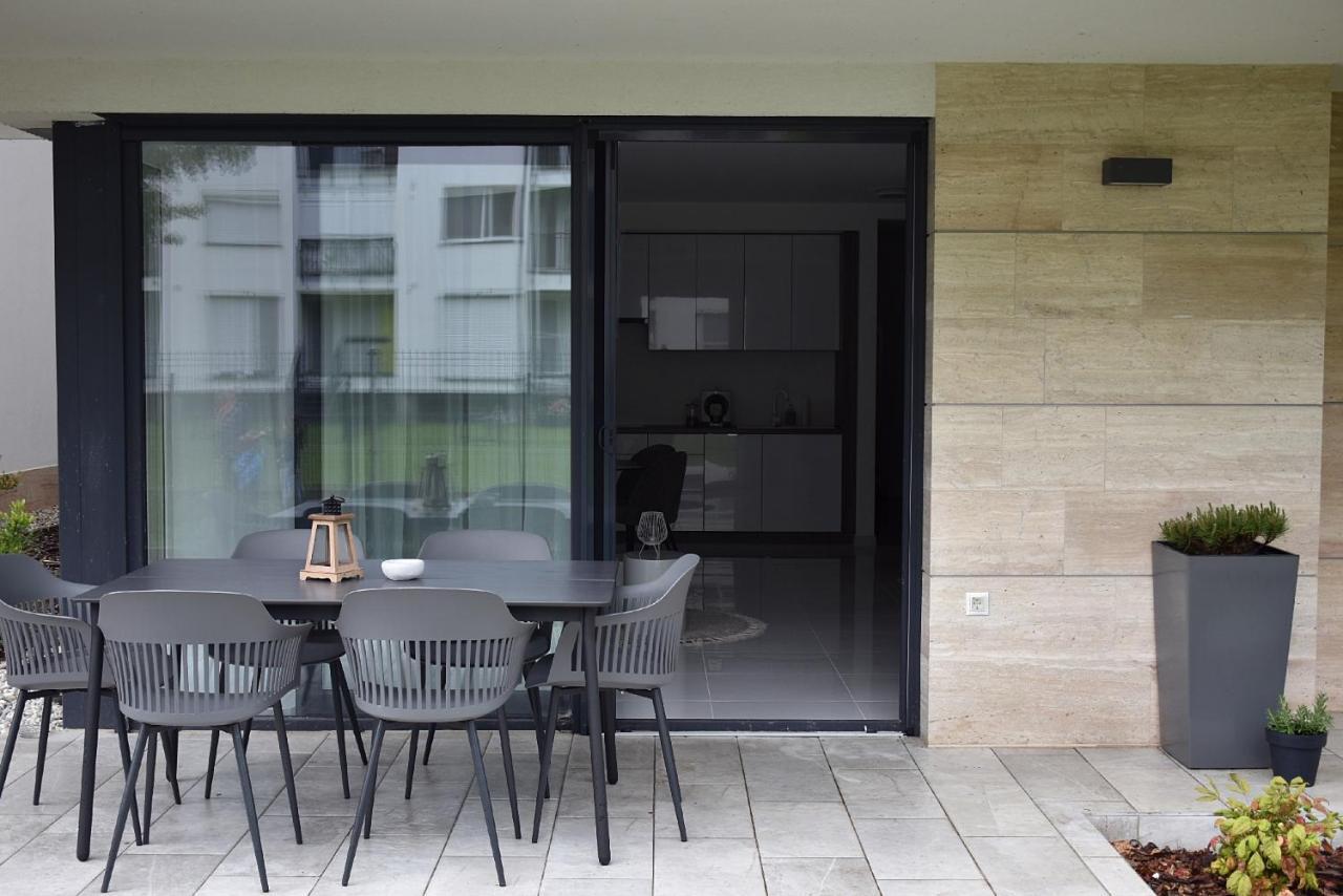 Limerence Apartments Siofok Luaran gambar
