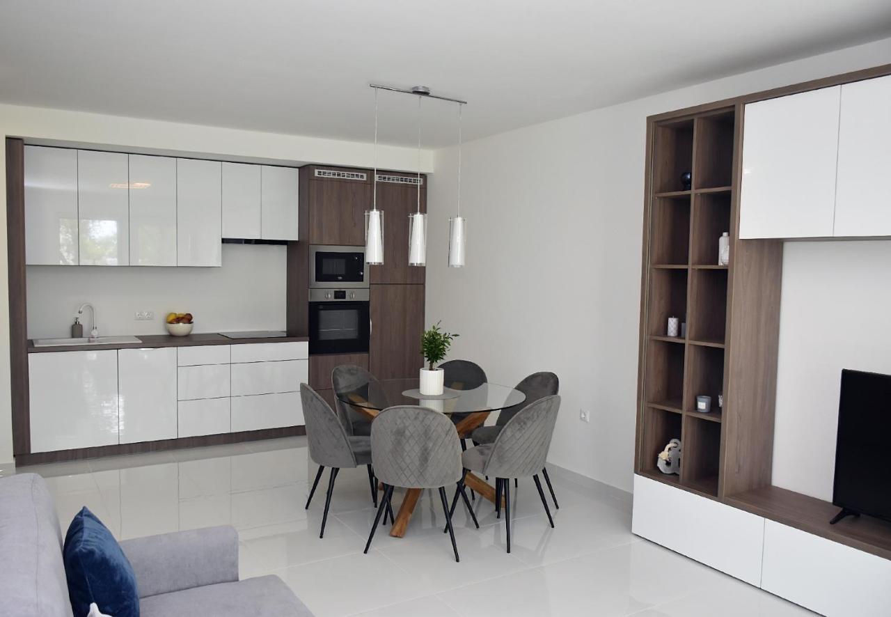 Limerence Apartments Siofok Luaran gambar