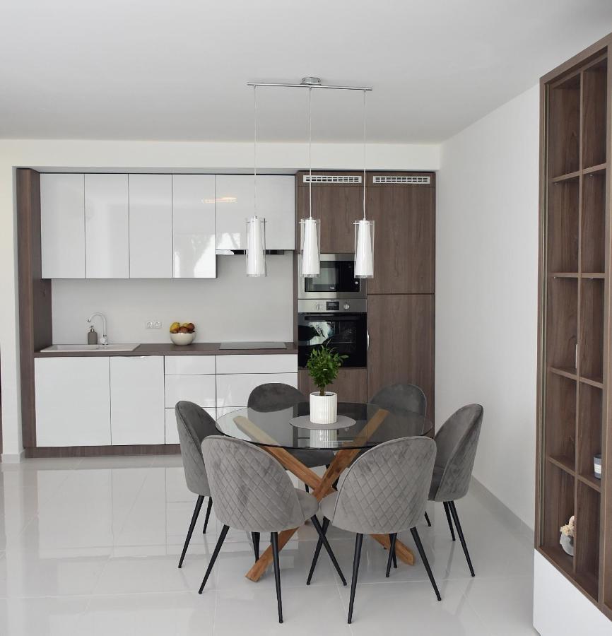 Limerence Apartments Siofok Luaran gambar