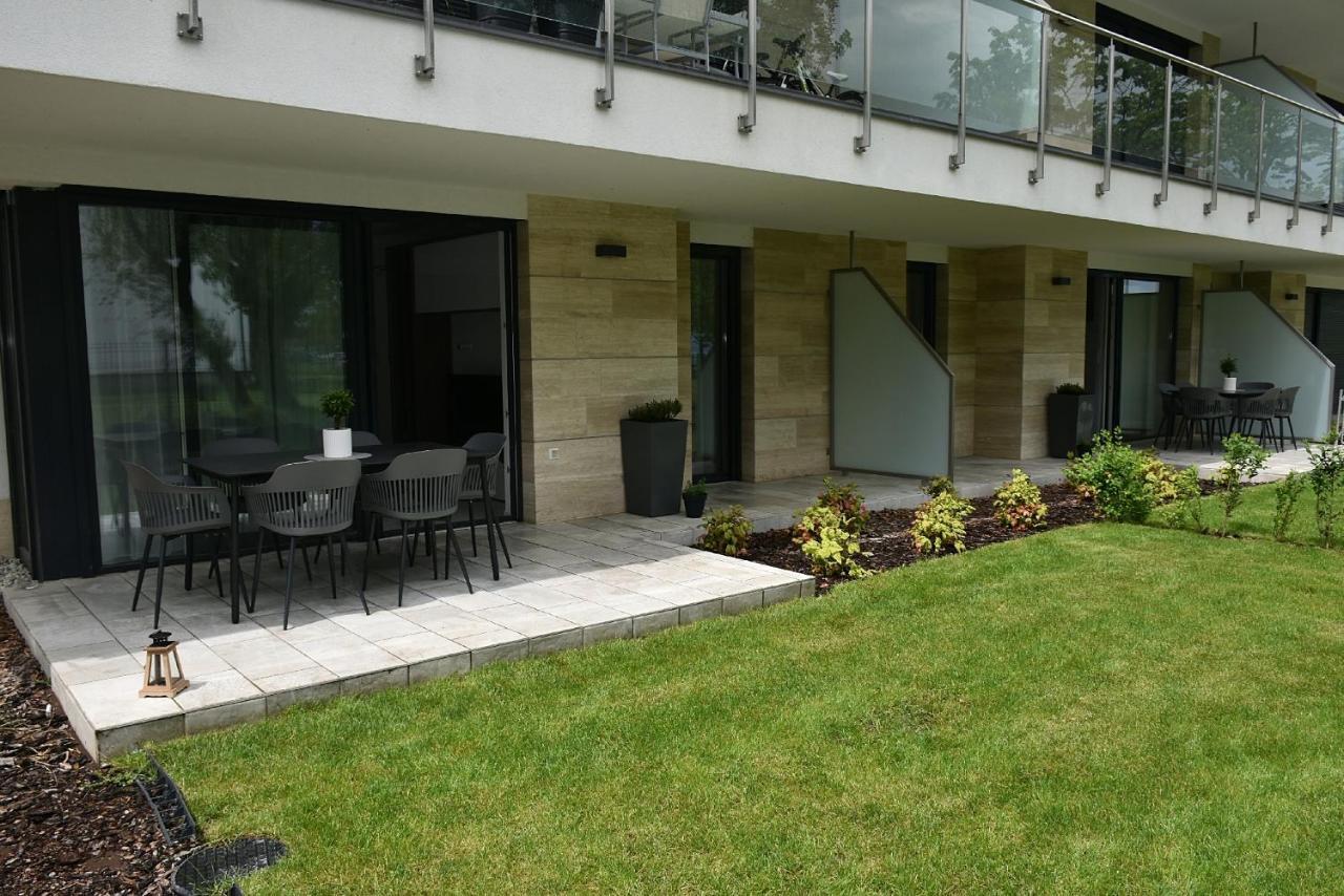 Limerence Apartments Siofok Luaran gambar