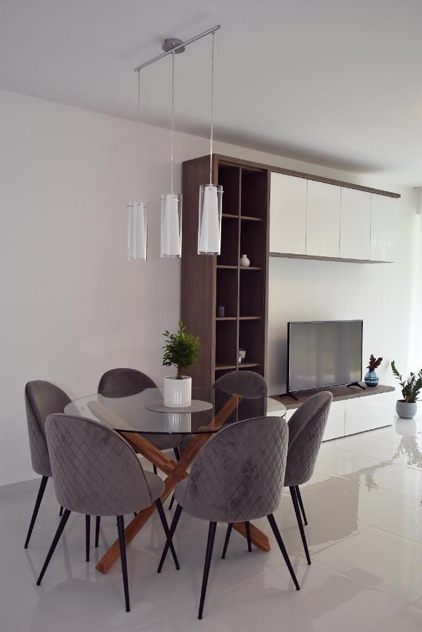 Limerence Apartments Siofok Luaran gambar