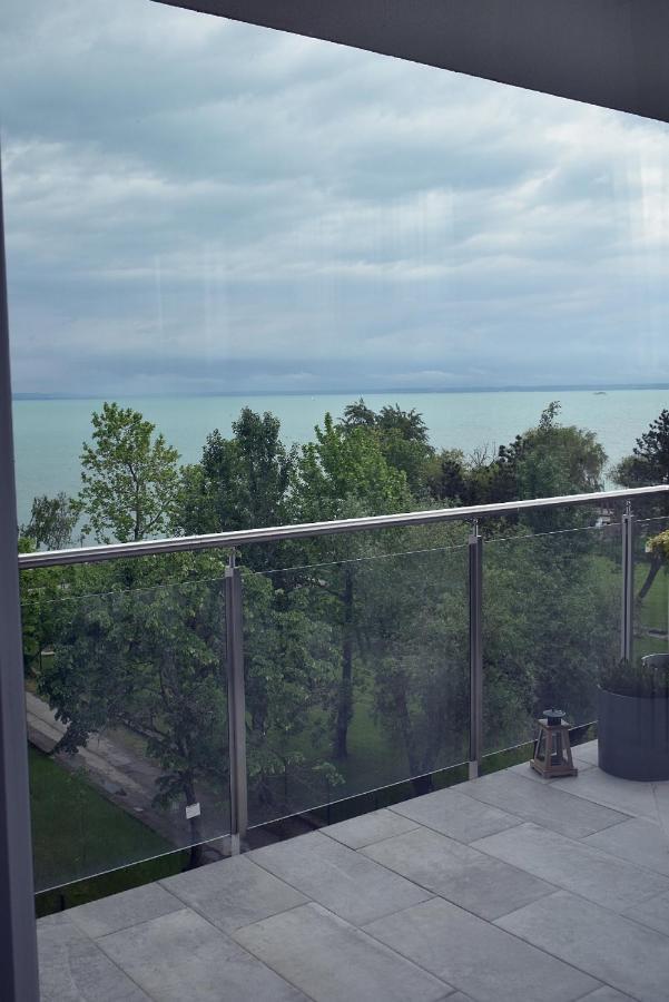 Limerence Apartments Siofok Luaran gambar